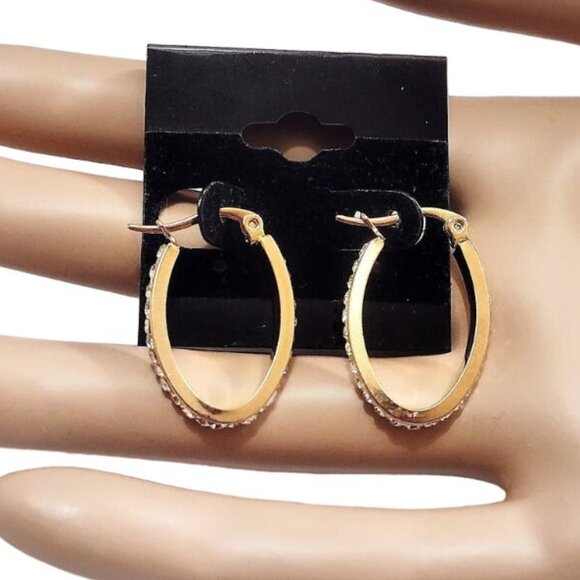 1 Inch 26mm Crystal Oval Hoop Pierced Post Earrings Gold Tone - Picture 5 of 5